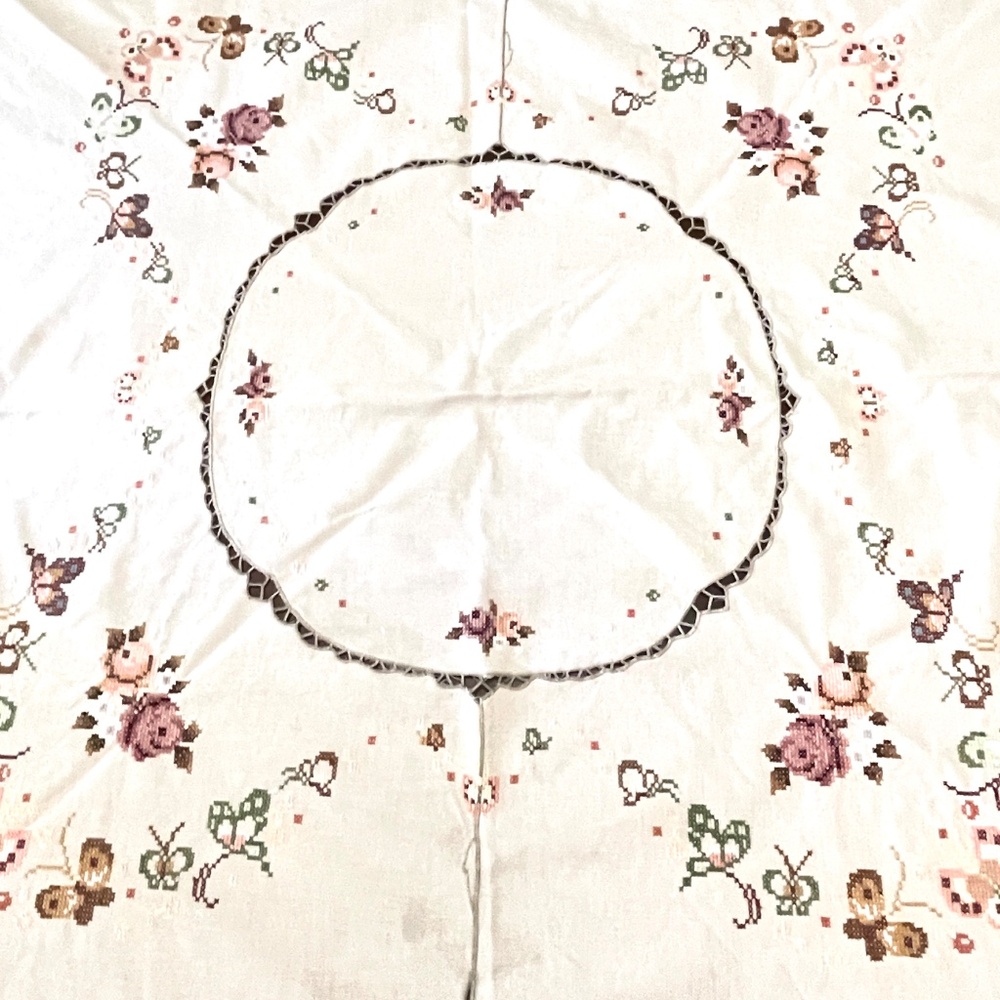 Vintage Linen Oval Tablecloth Embroidered Cross Stitched Roses Butterflies 64x65 - Picture 6 of 14